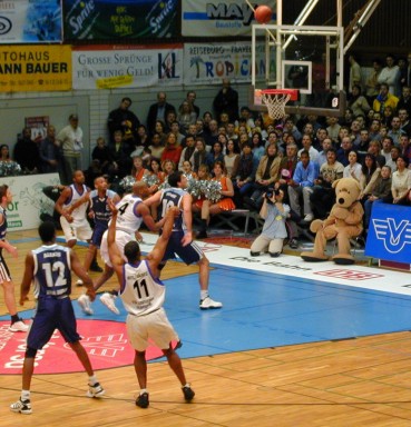 Erfolgreicher Dreier von Fred Williams