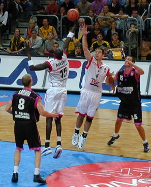 Rebound fr Boniface Ndong